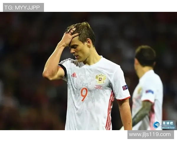 《小虫球星足球新篇章揭幕,激烈对决与精彩战术引发球迷热议》 《小虫球星足球新篇章揭幕,激烈对决与精彩战术引发球迷热议》