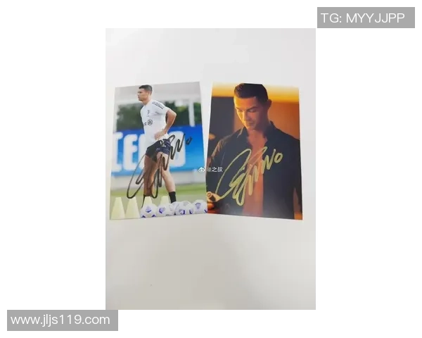 C罗25号球衣签名版足球卡限量发售 收藏价值暴涨引关注