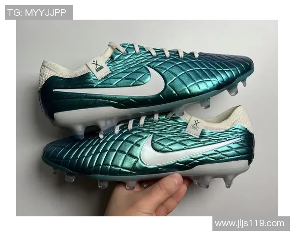 Nike传奇足球鞋与顶级球星的完美搭配及穿着故事分析
